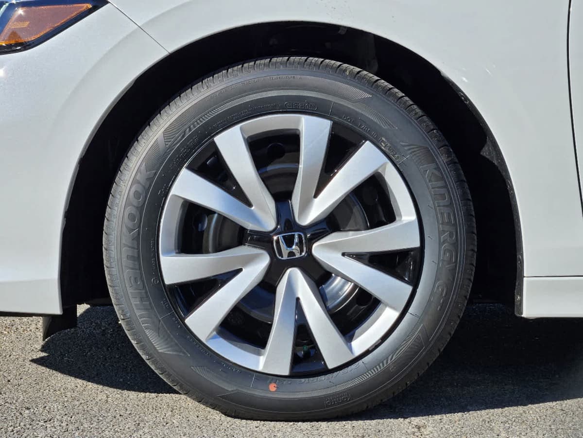 2026 Honda Civic - Image 8