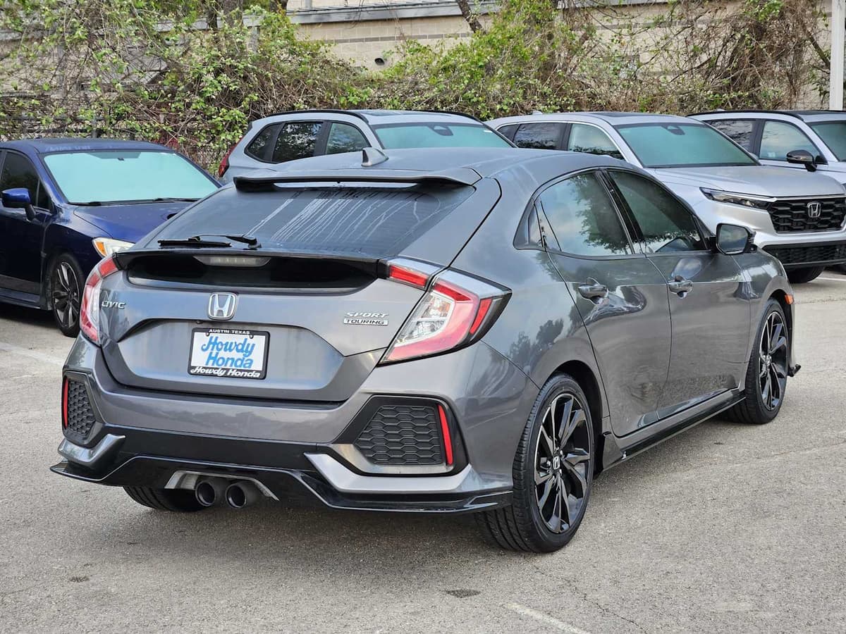 2019 Honda Civic Hatchback - Image 6