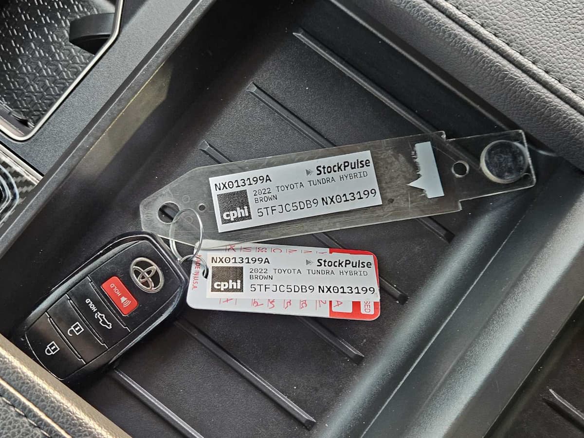 2022 Toyota Tundra - Image 34