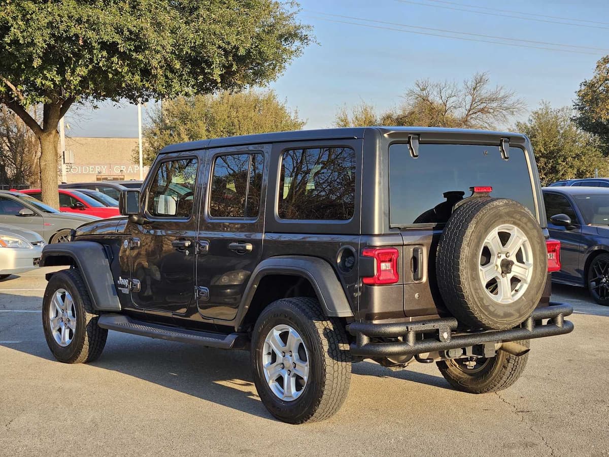 2019 Jeep Wrangler Unlimited - Image 5