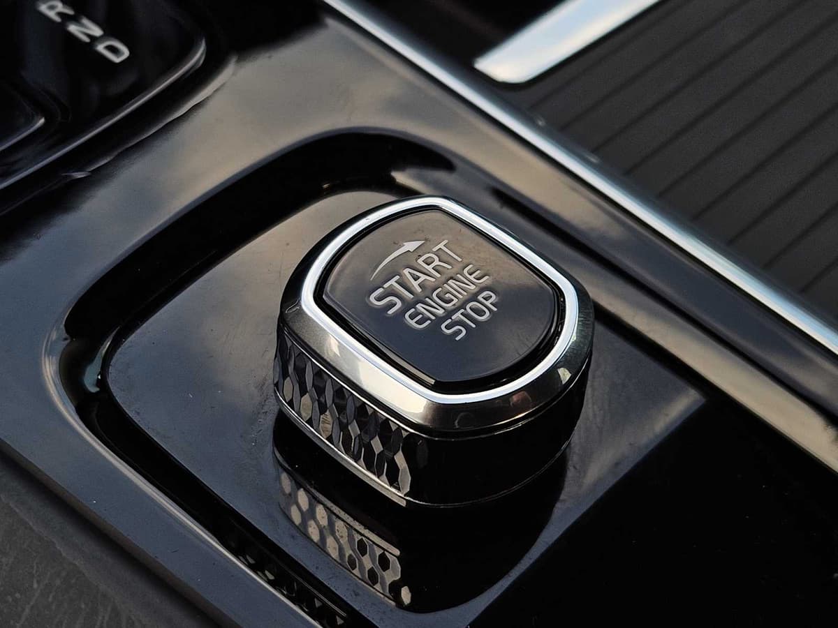 2023 Volvo XC60 - Image 21