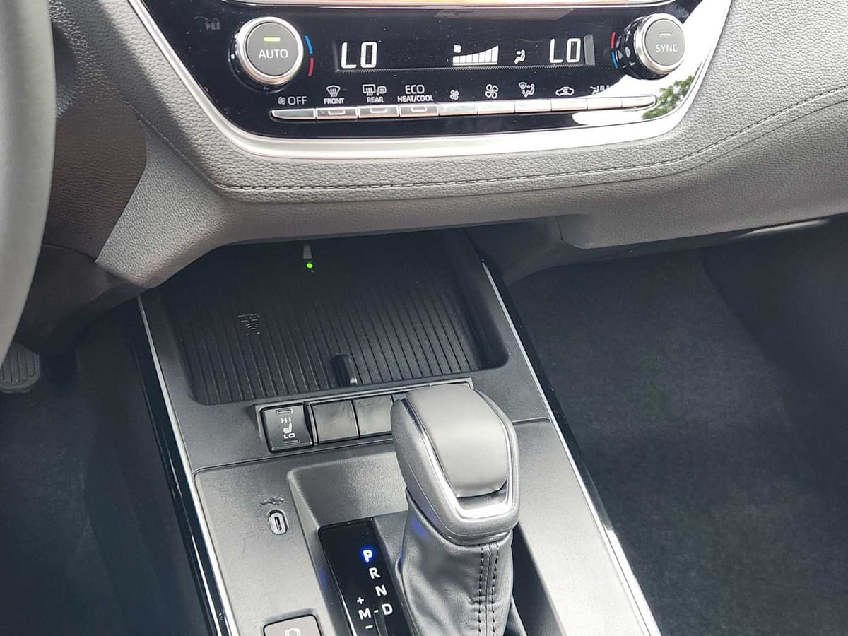 2026 Toyota Corolla Cross - Image 19