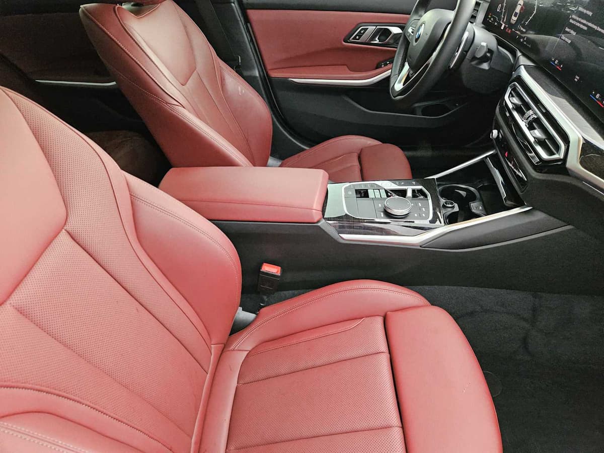 2023 BMW 330i - Image 13