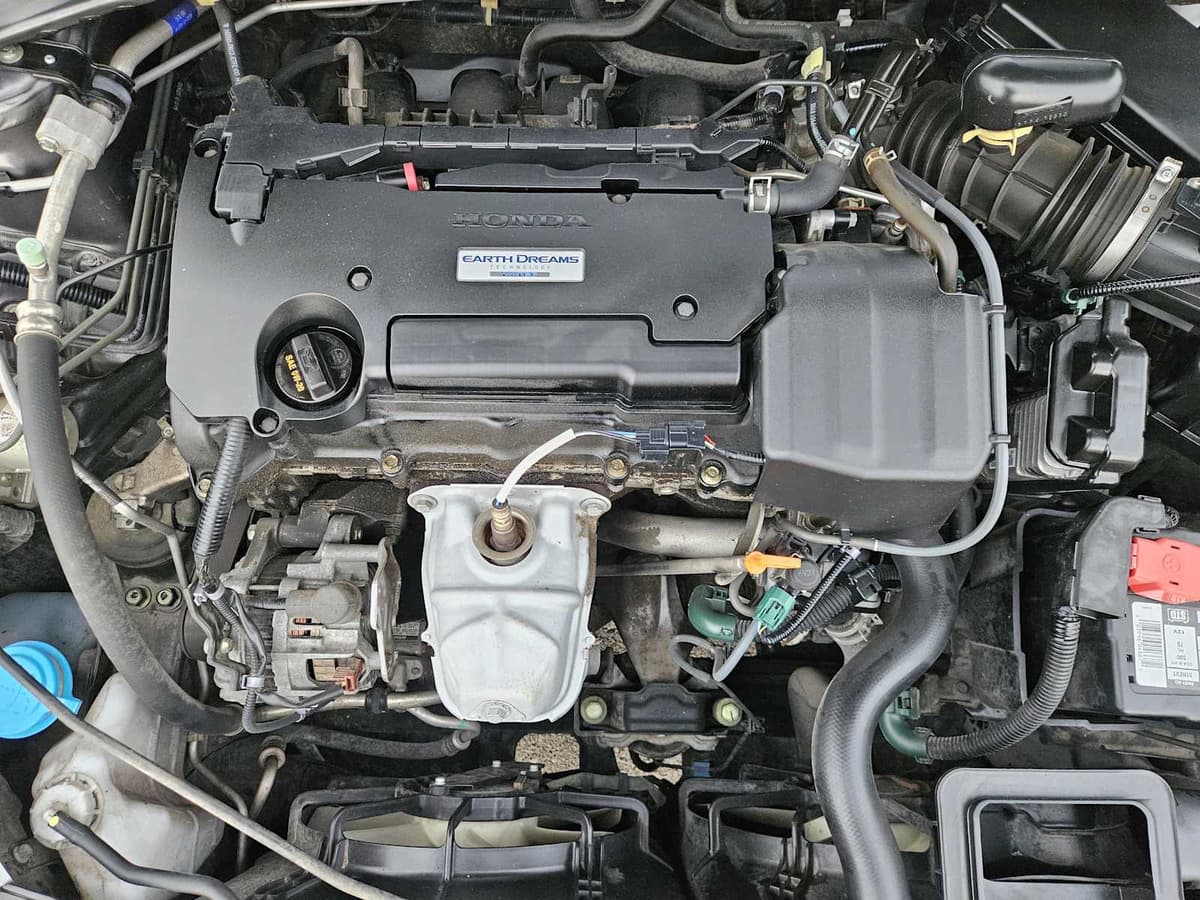 2017 Honda Accord Sedan - Image 28