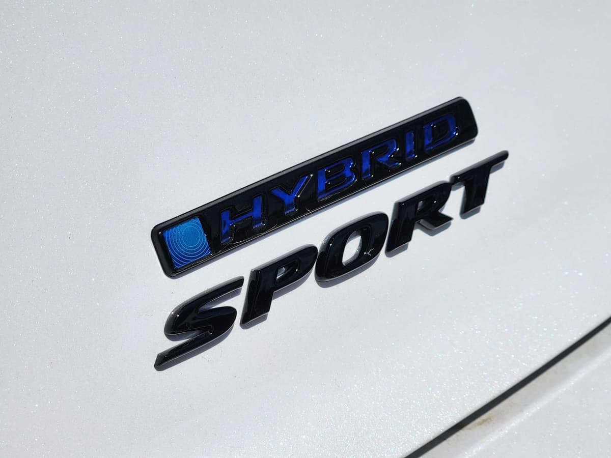 2026 Honda Accord Hybrid - Image 9