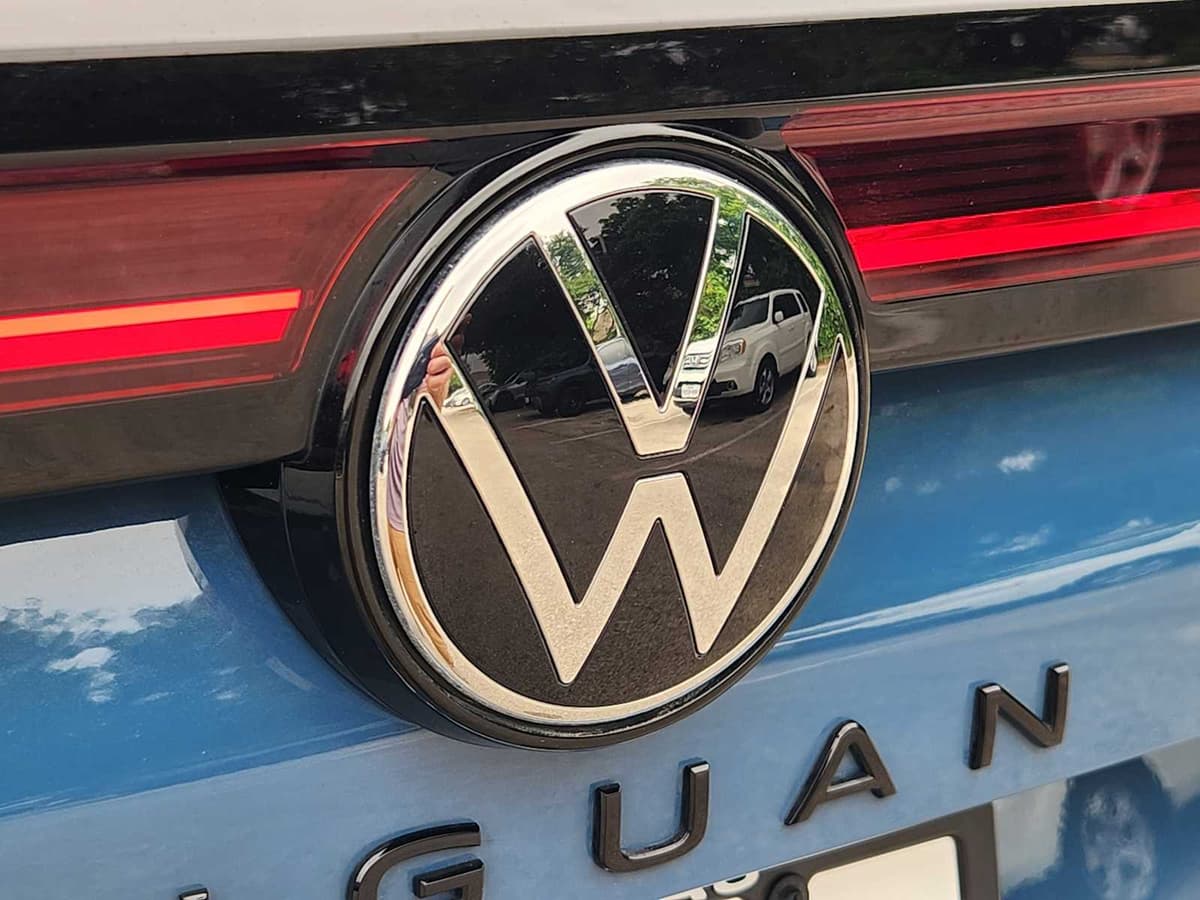 2025 Volkswagen Tiguan - Image 11