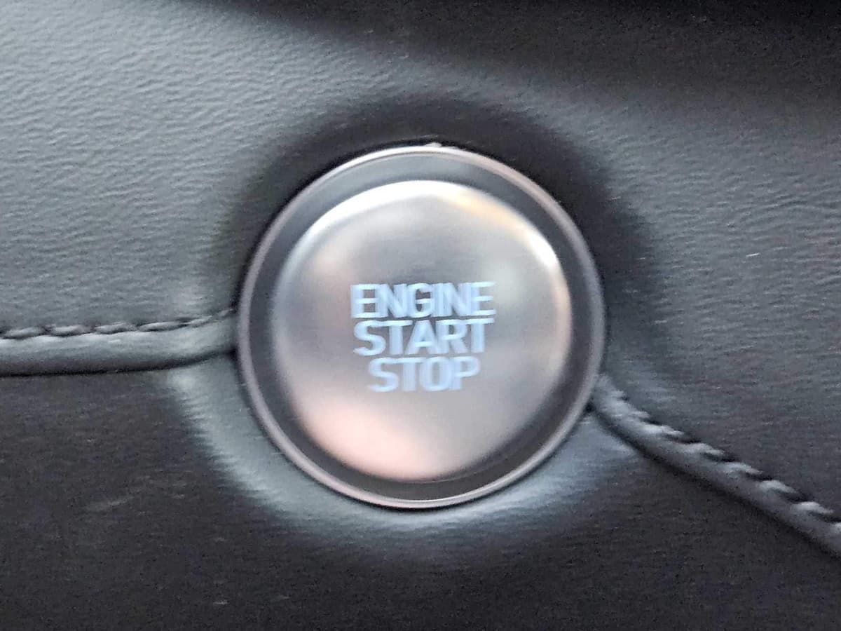 2022 Hyundai Santa Fe - Image 20