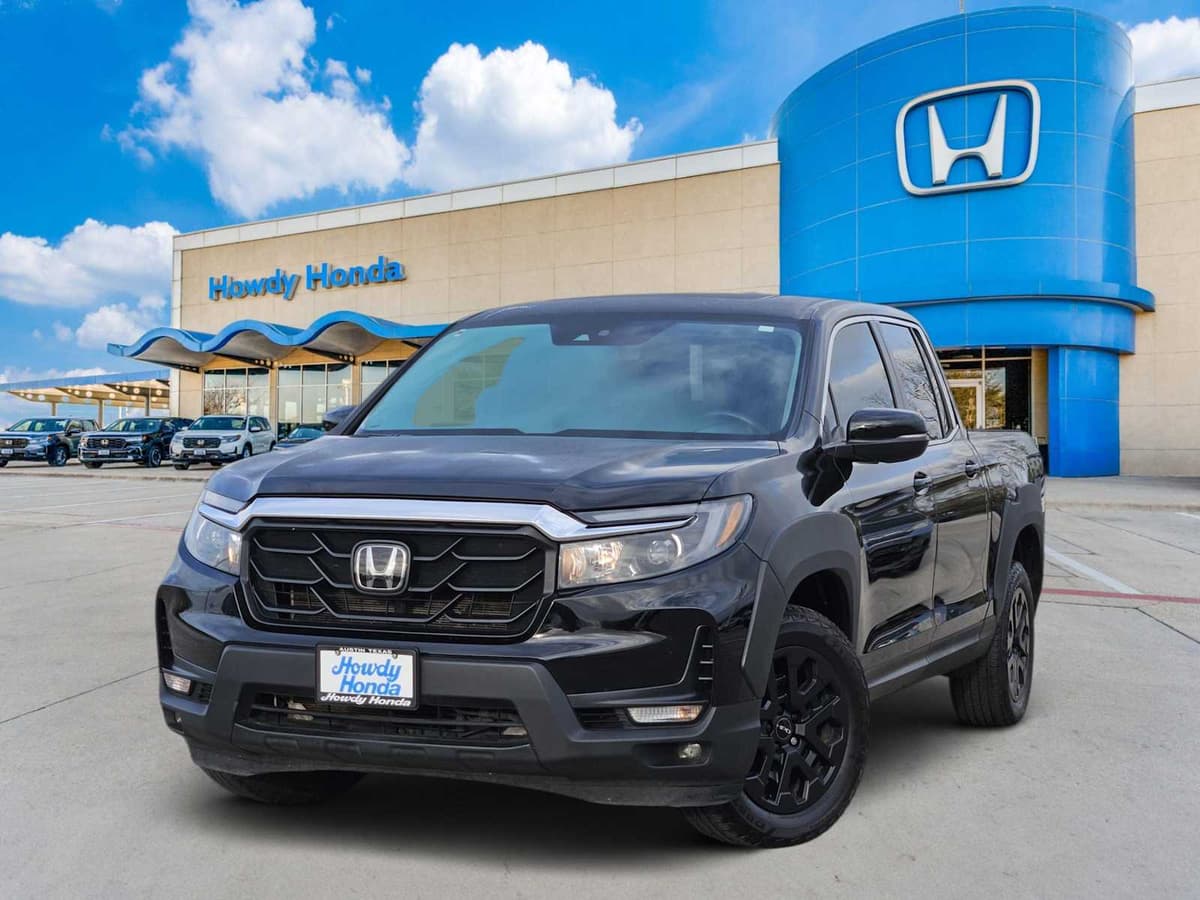 2023 Honda Ridgeline - Image 1