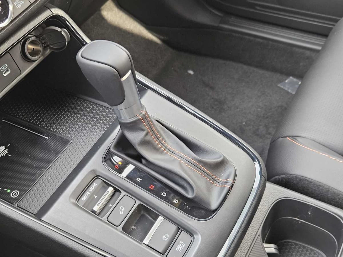 2026 Honda CR-V Hybrid - Image 17