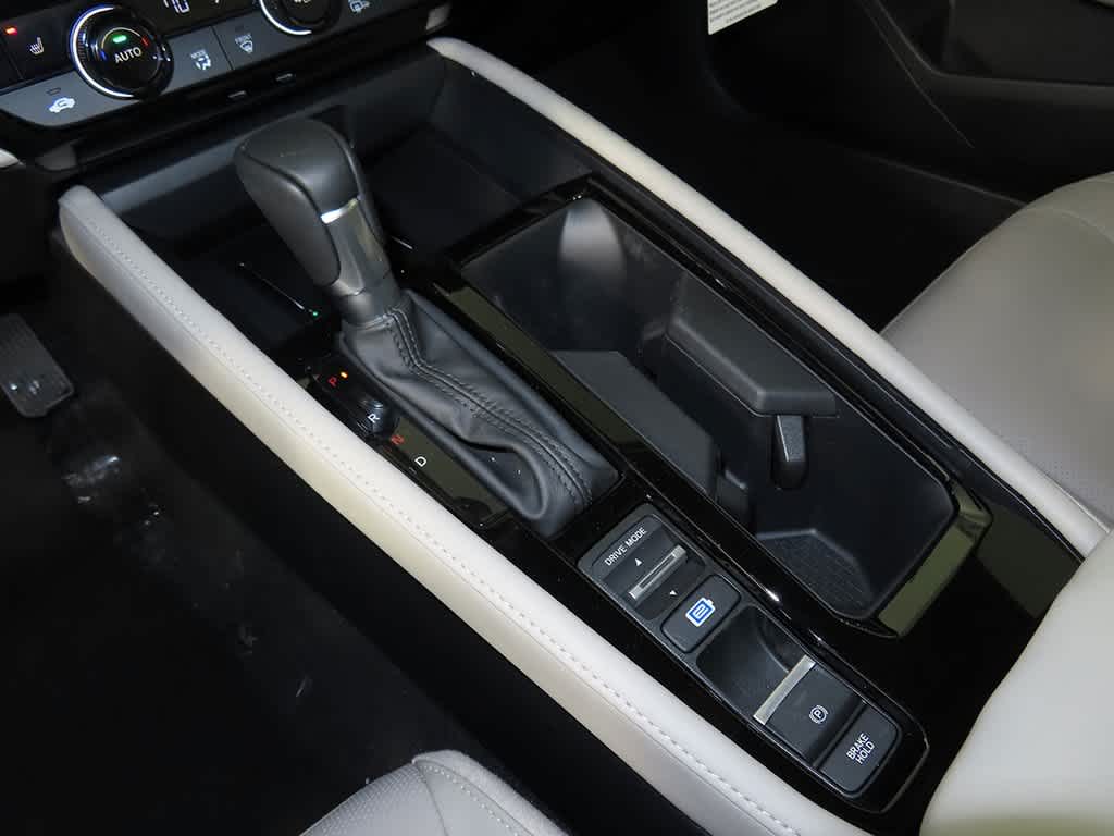 2026 Honda Accord Hybrid - Image 18