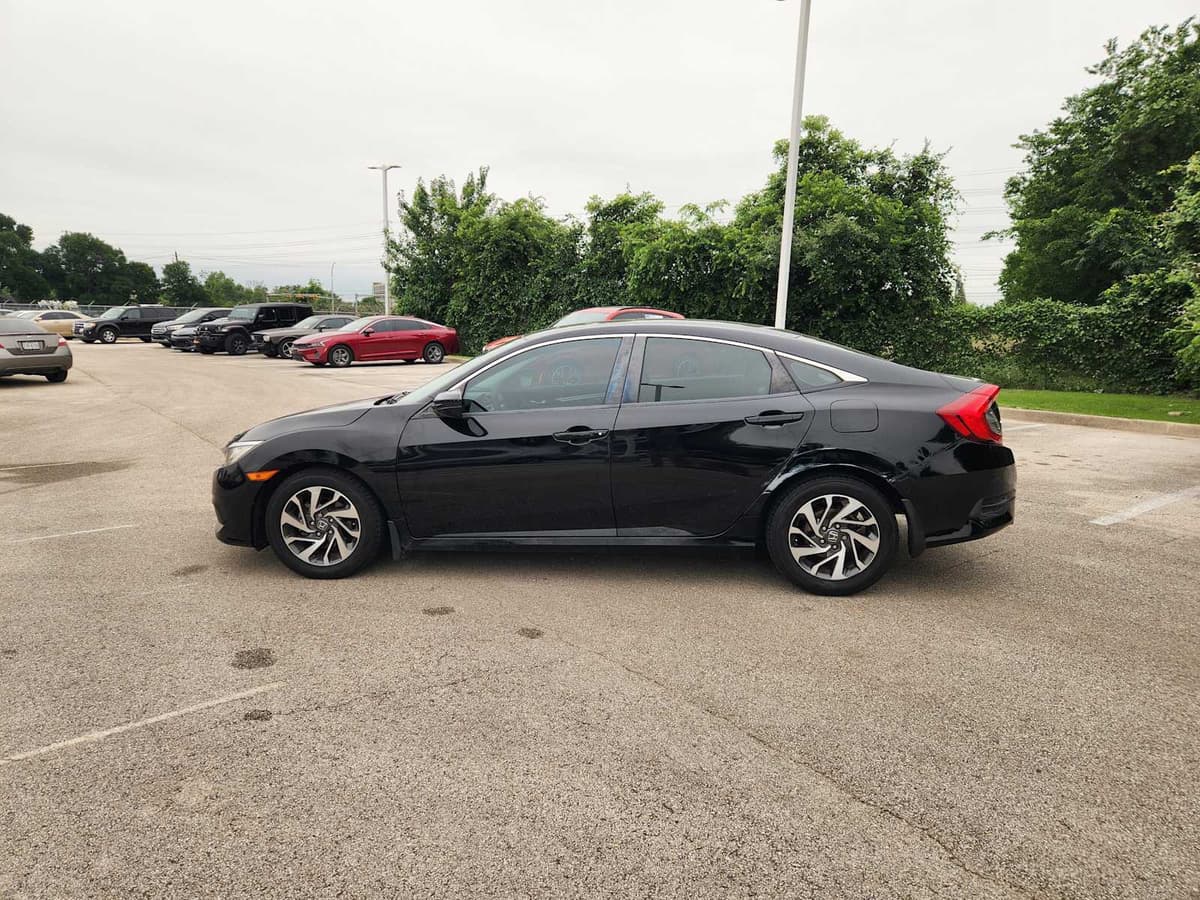 2016 Honda Civic Sedan - Image 4