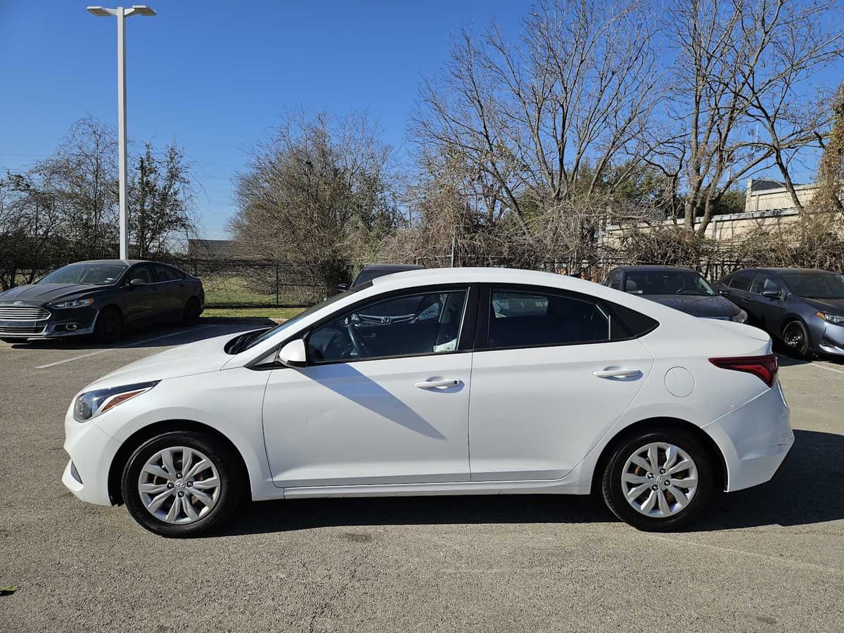 2021 Hyundai Accent - Image 4