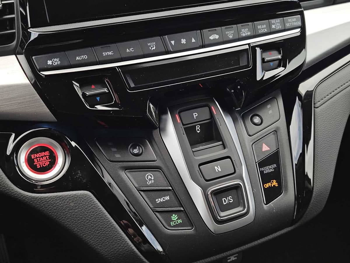 2026 Honda Odyssey - Image 16