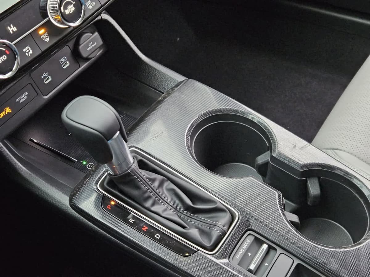 2026 Honda Civic Hybrid - Image 17