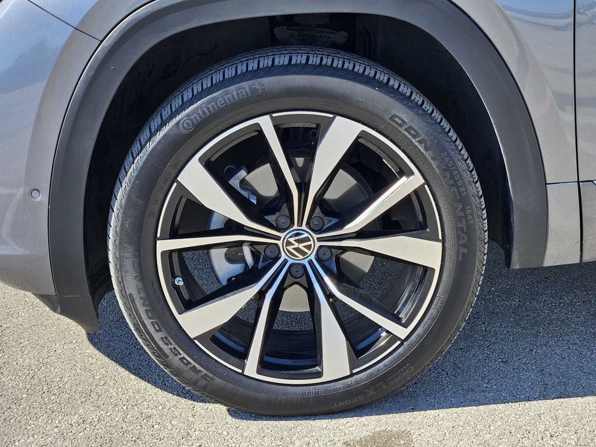 2024 Volkswagen Atlas - Image 9