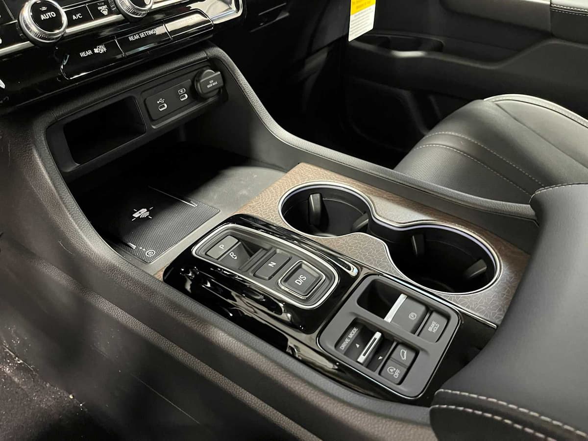 2026 Honda Pilot - Image 15