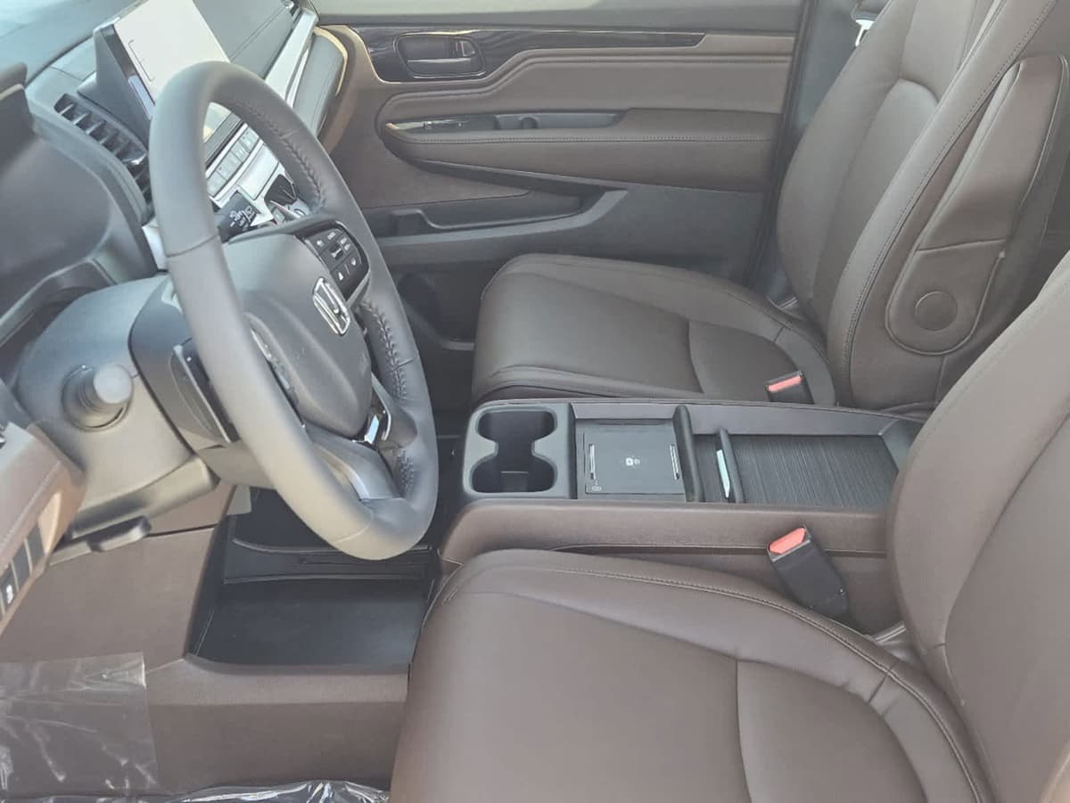 2026 Honda Odyssey - Image 11