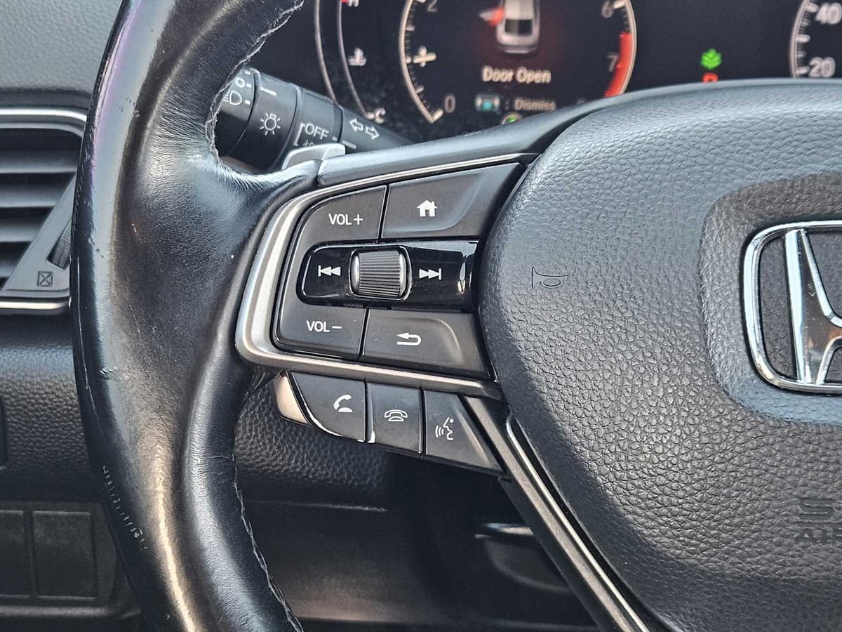 2019 Honda Accord Sedan - Image 27