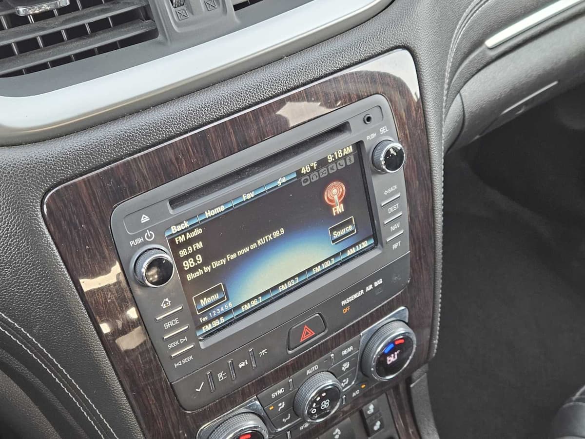 2017 Chevrolet Traverse - Image 17