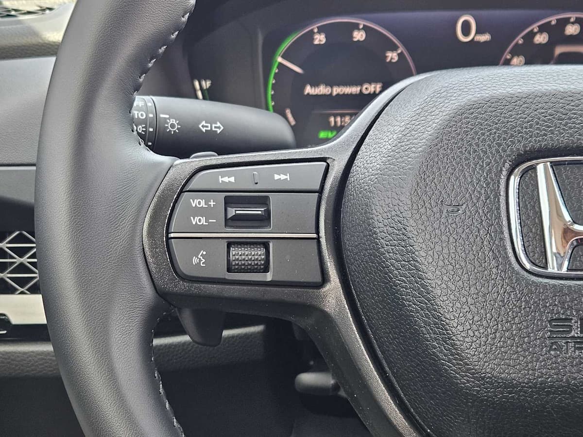 2025 Honda Accord - Image 24