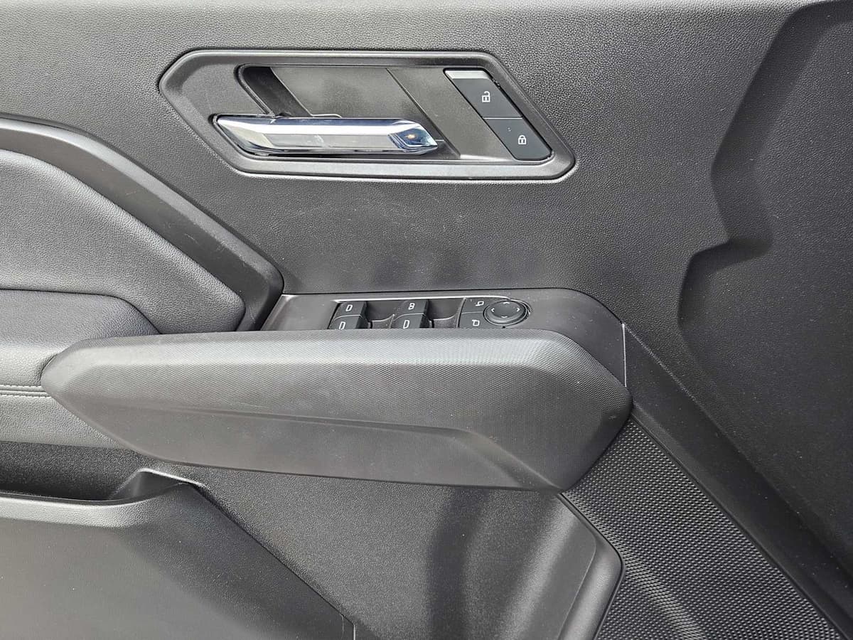 2023 Chevrolet Colorado - Image 22