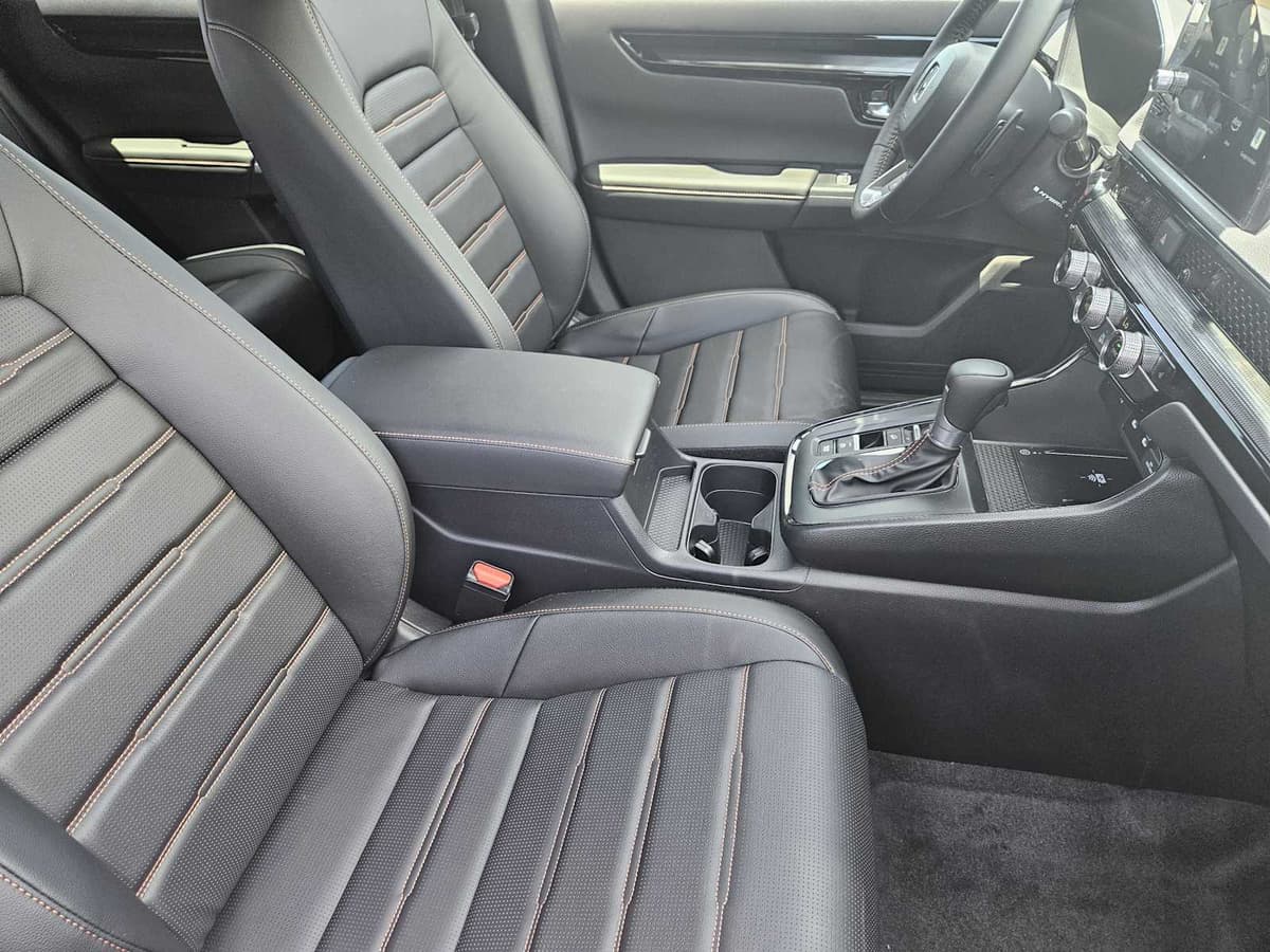 2026 Honda CR-V Hybrid - Image 12