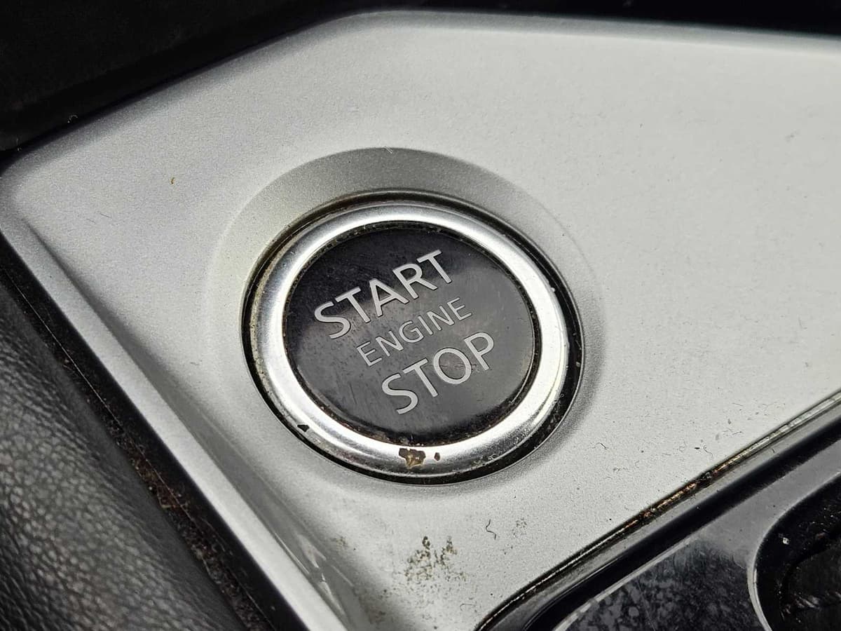 2023 Nissan Altima - Image 21