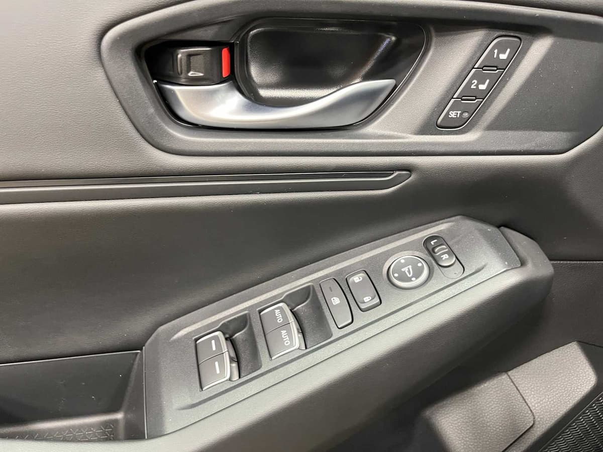 2026 Honda Accord Hybrid - Image 13