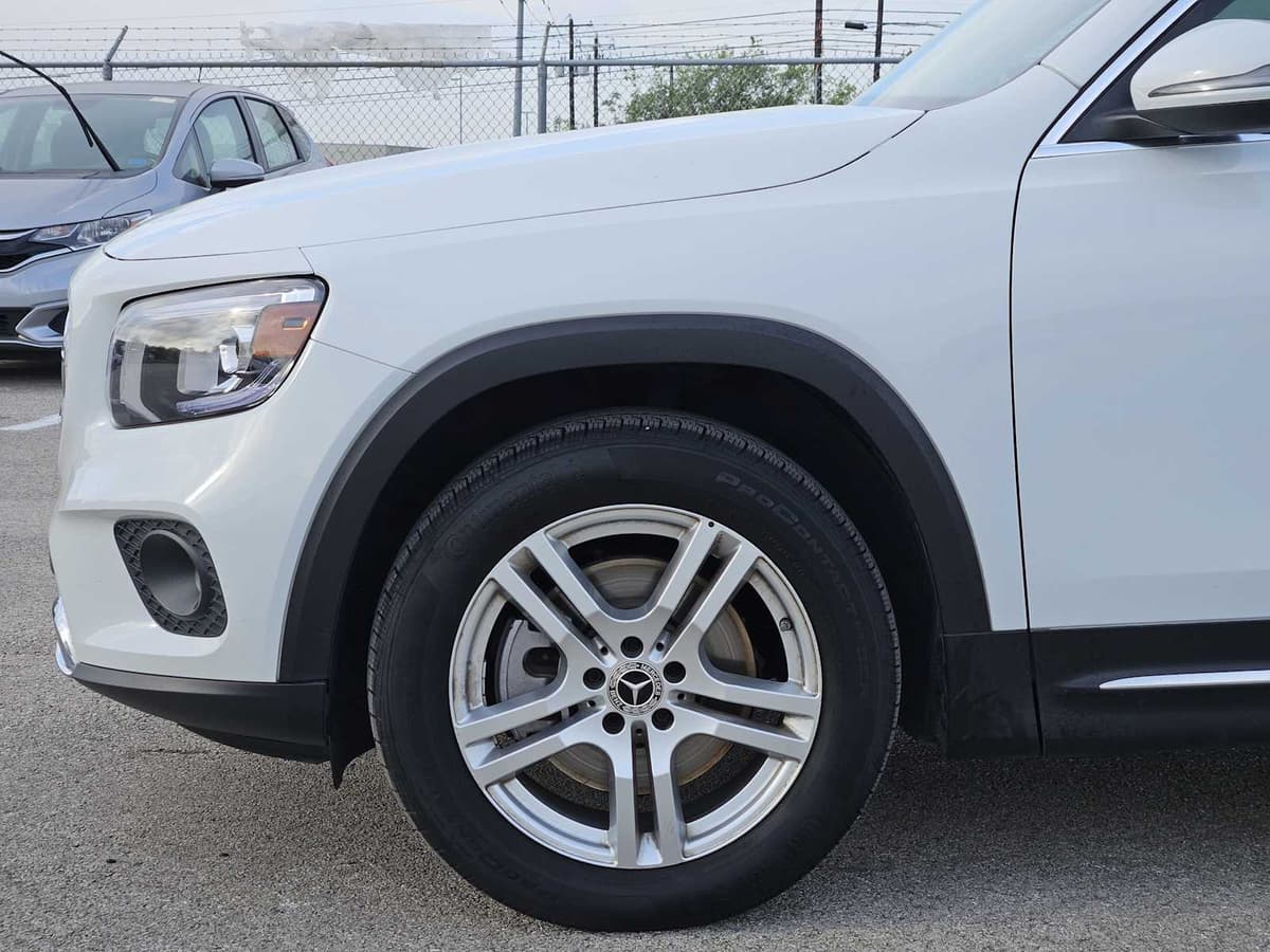 2022 Mercedes-Benz GLB 250 - Image 8