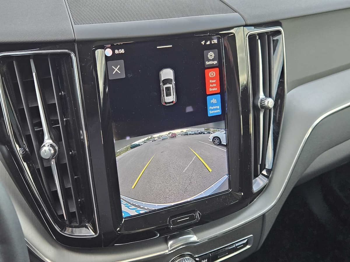 2023 Volvo XC60 - Image 18