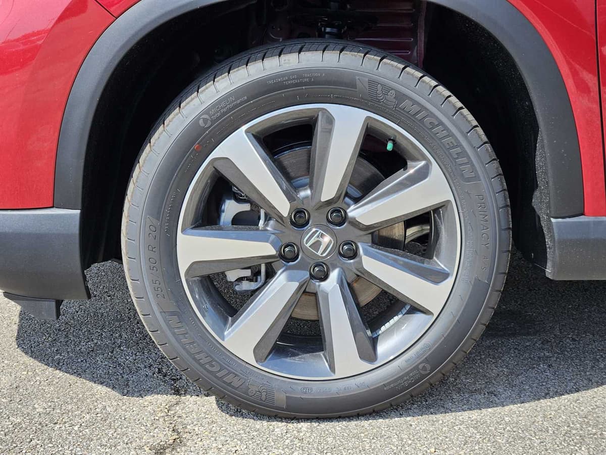 2025 Honda Pilot - Image 9