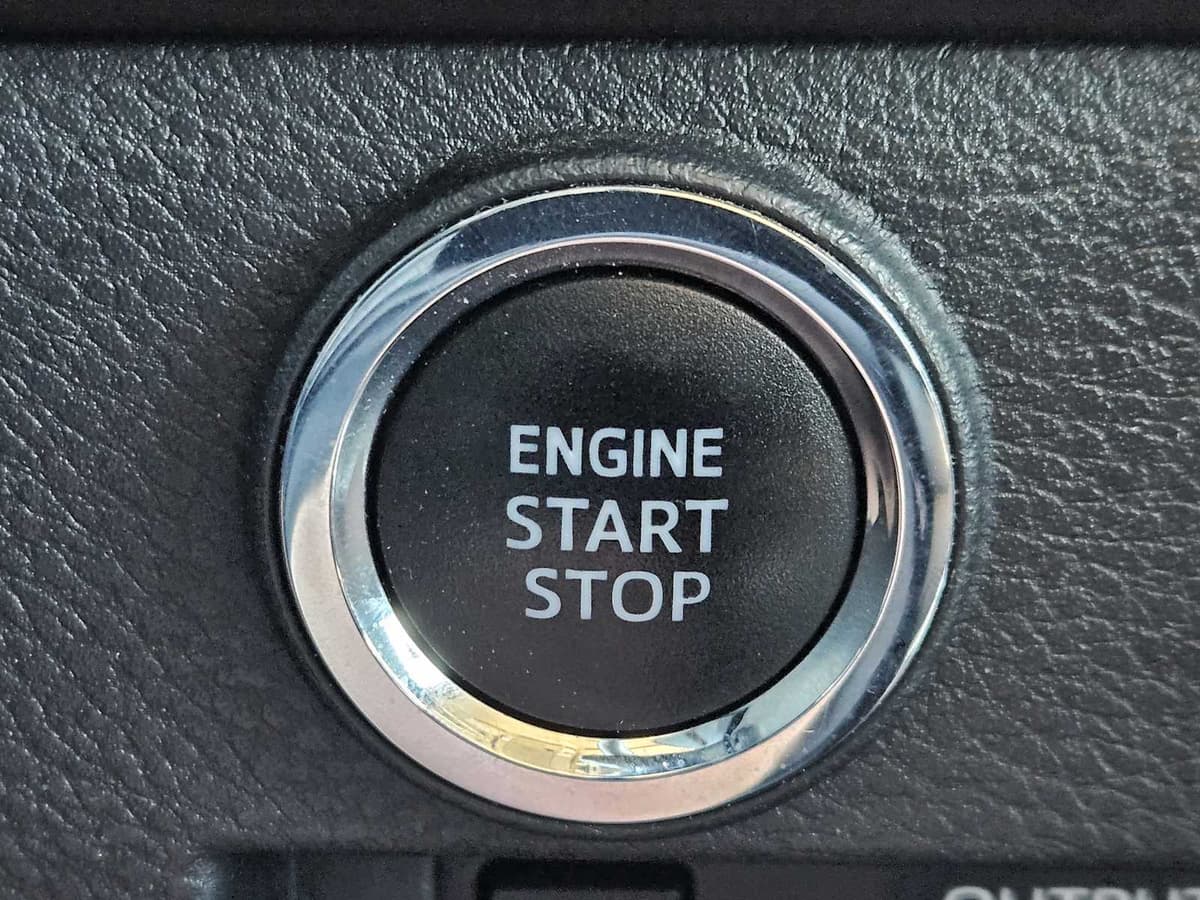 2020 Toyota Tundra - Image 21