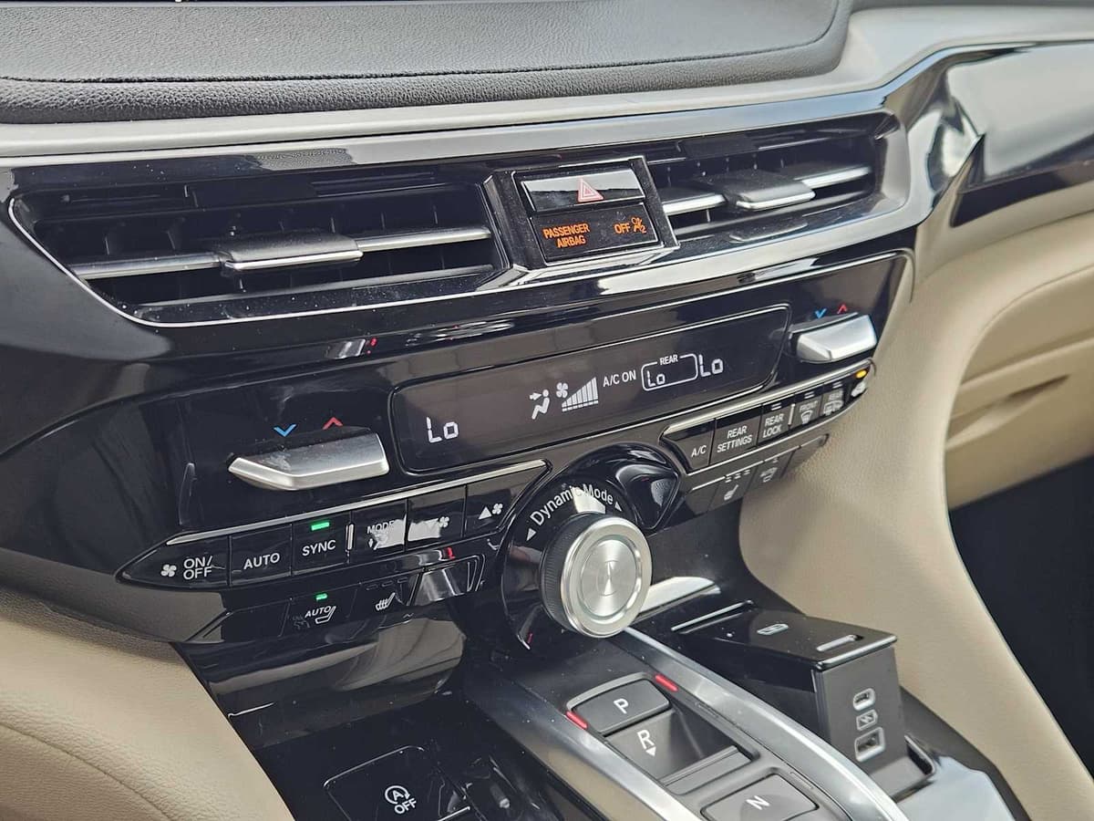 2024 Acura MDX - Image 19