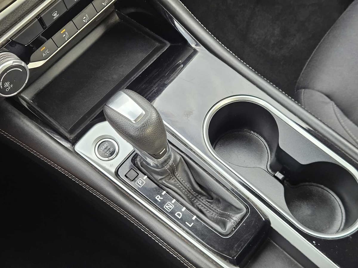 2023 Nissan Altima - Image 20