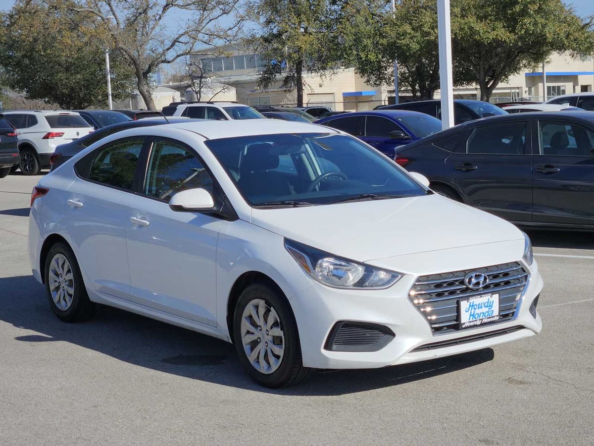 2021 Hyundai Accent - Image 3