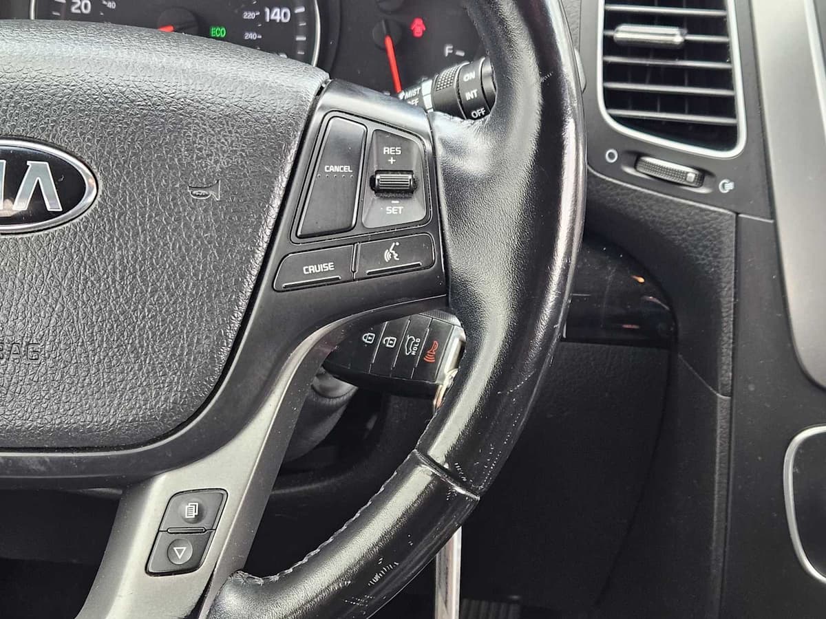 2015 Kia Sorento - Image 26