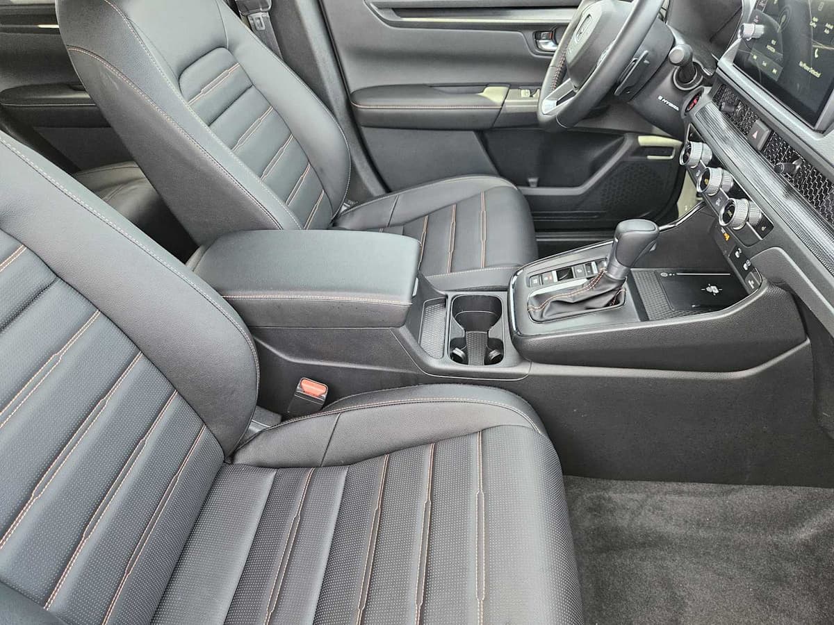 2026 Honda CR-V Hybrid - Image 14