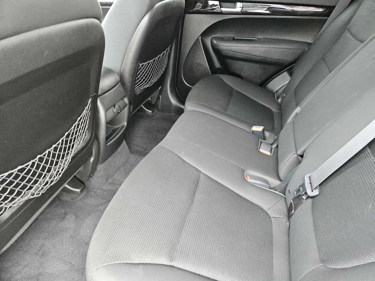 2015 Kia Sorento - Image 27