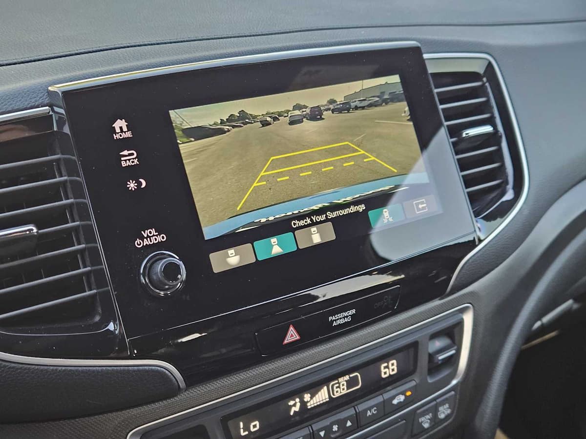 2024 Honda Passport - Image 18