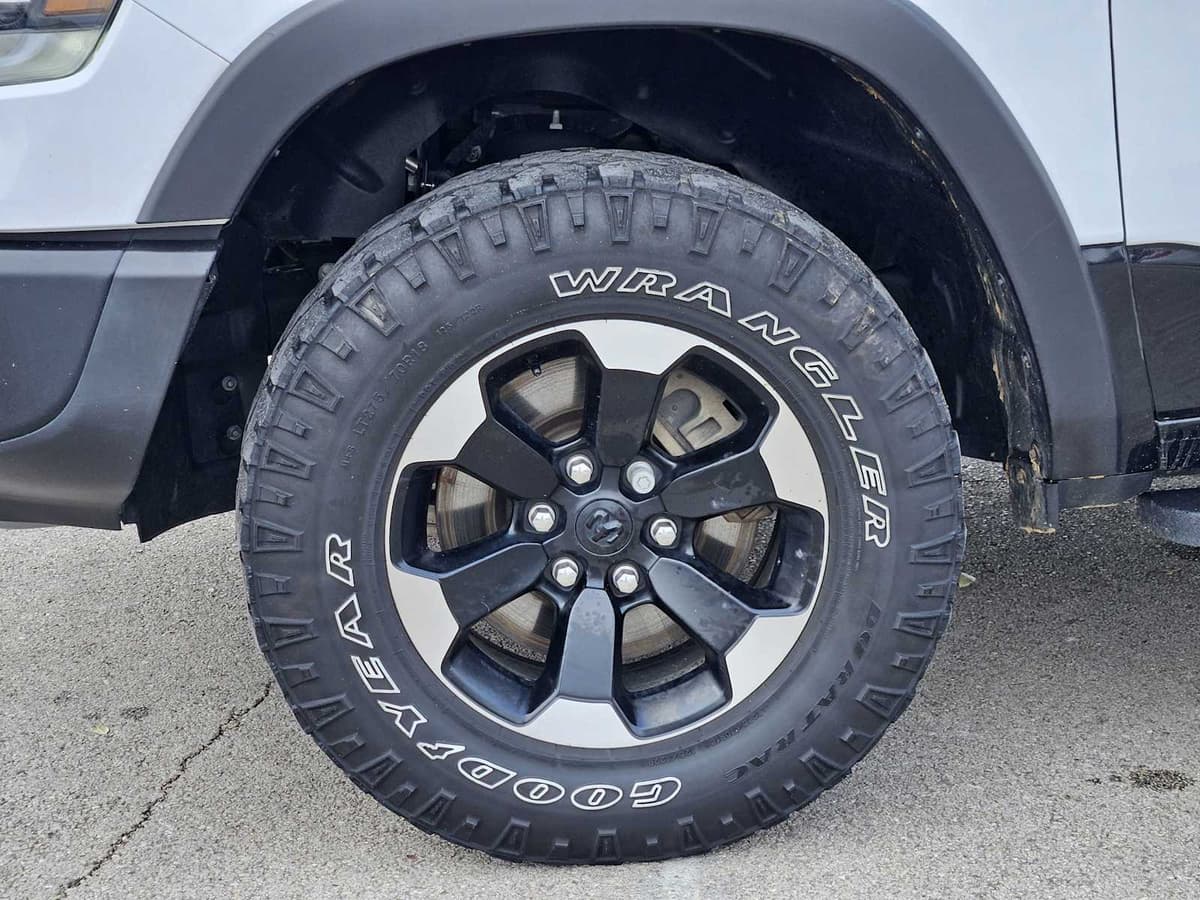 2021 Ram 1500 - Image 9