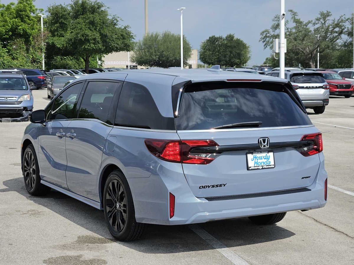 2026 Honda Odyssey - Image 5