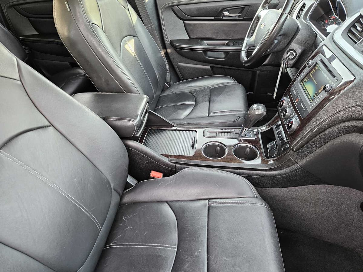 2017 Chevrolet Traverse - Image 14