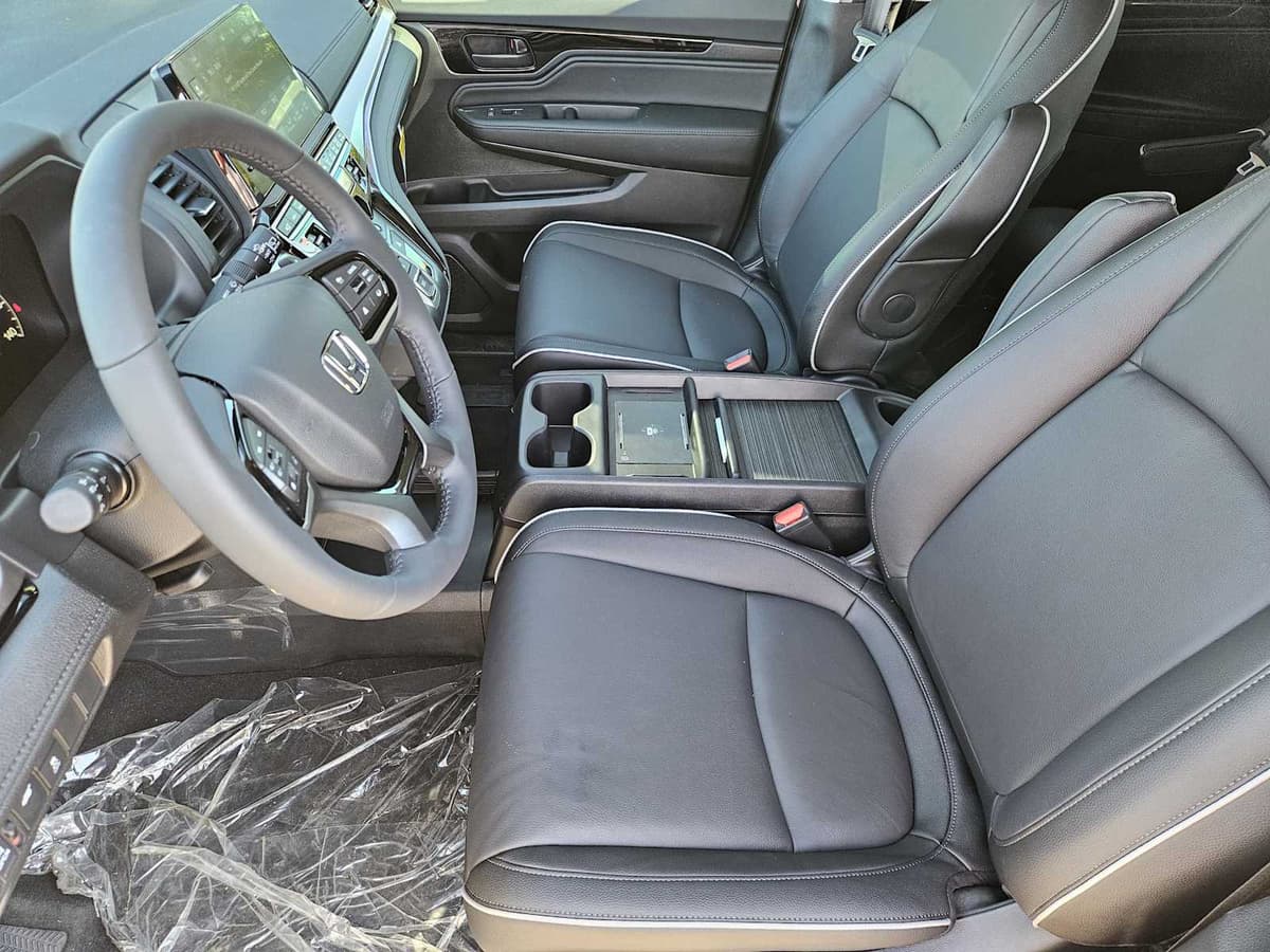 2026 Honda Odyssey - Image 11