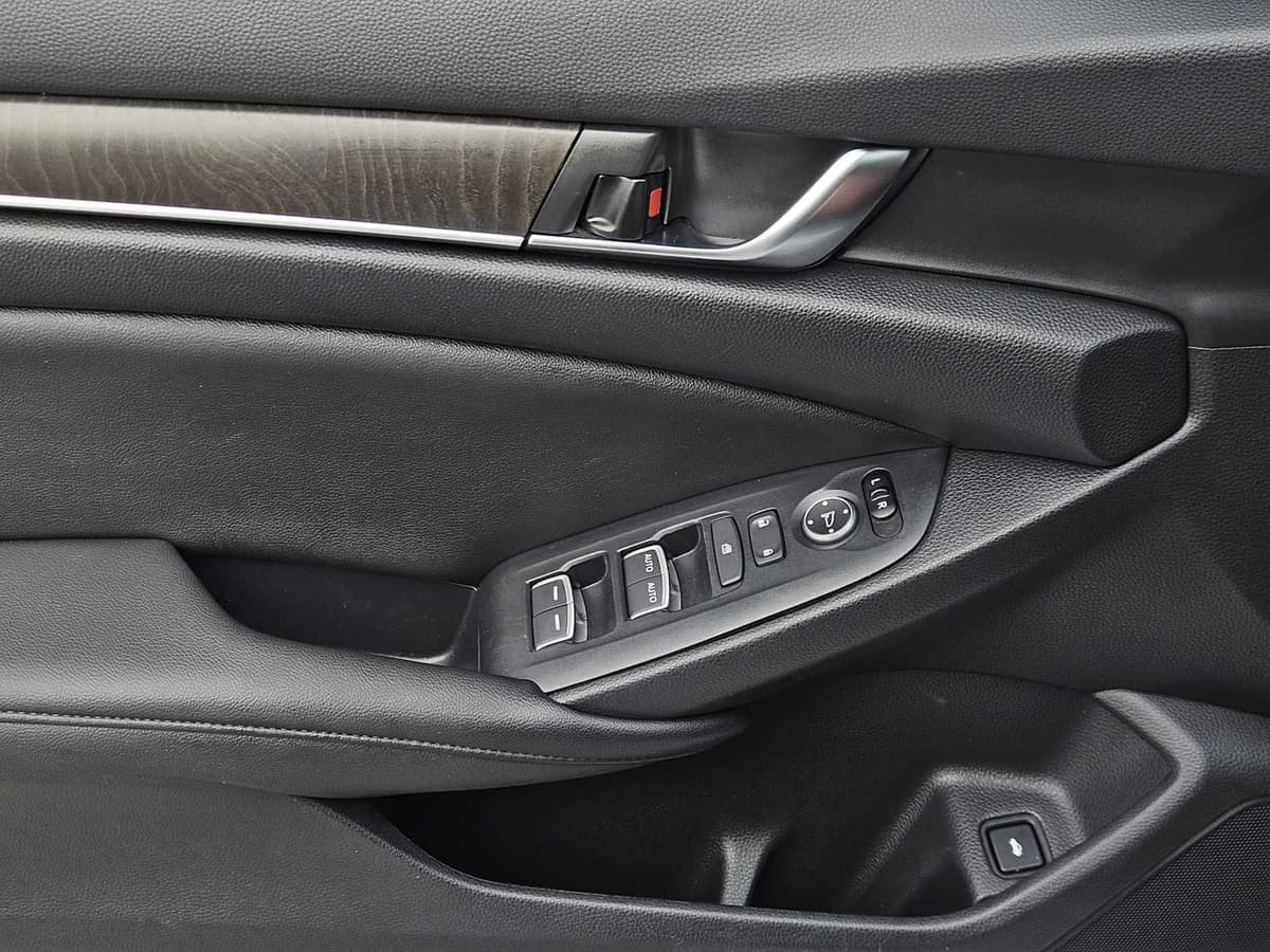2020 Honda Accord Sedan - Image 20