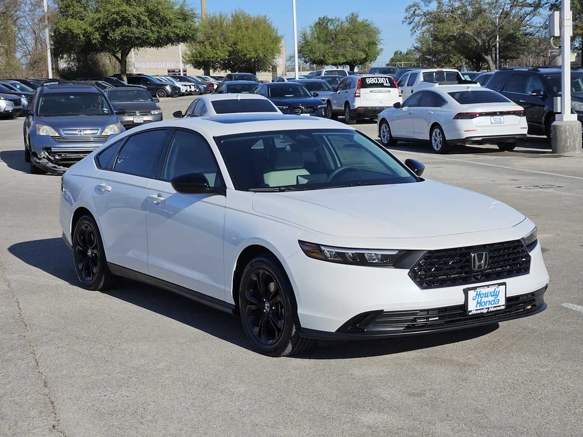 2025 Honda Accord - Image 3