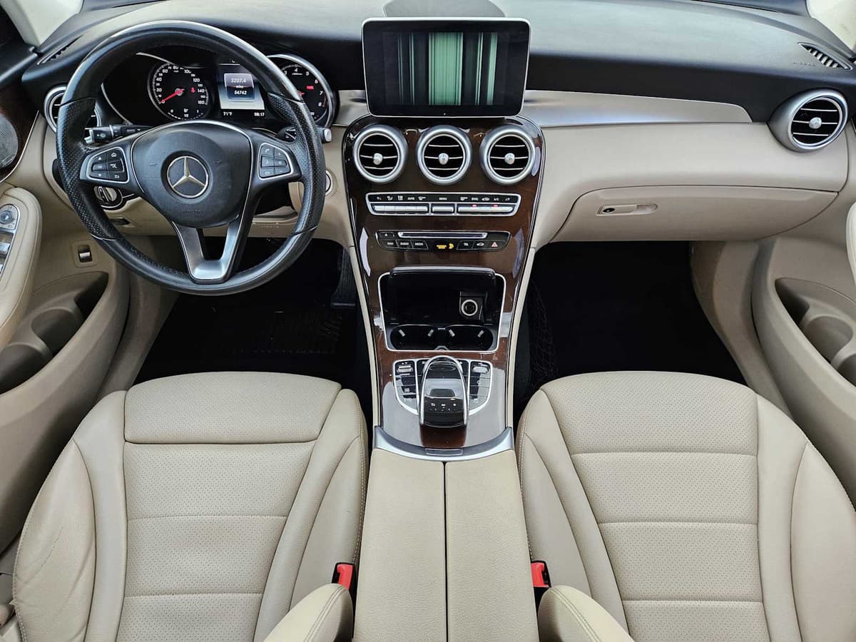 2017 Mercedes-Benz GLC 300 - Image 23