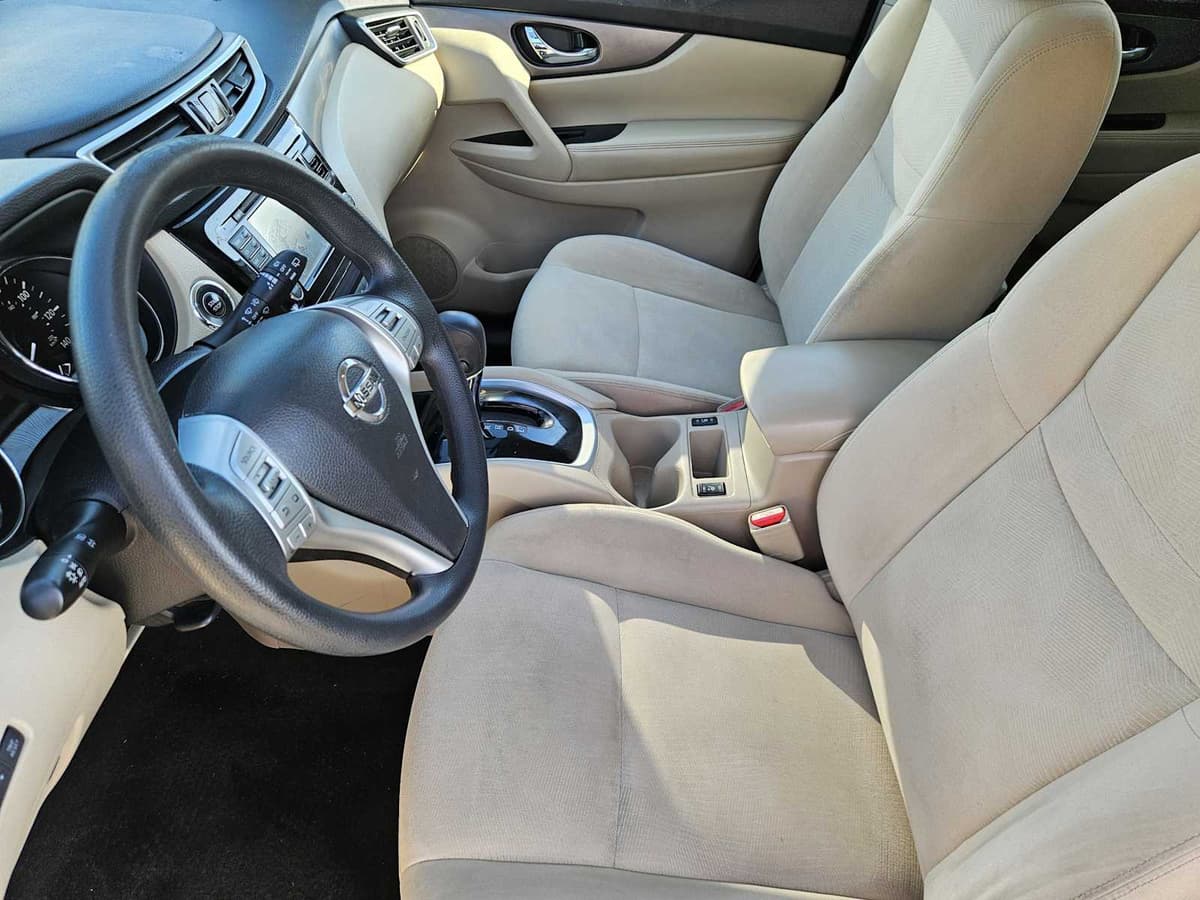 2016 Nissan Rogue - Image 13