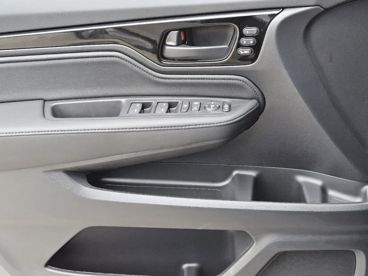 2026 Honda Odyssey - Image 18