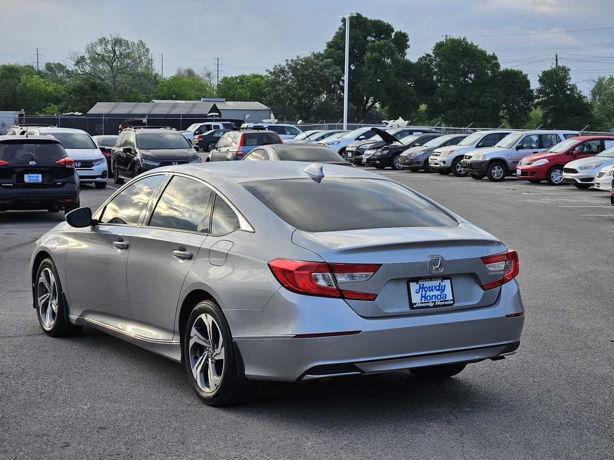 2018 Honda Accord Sedan - Image 5