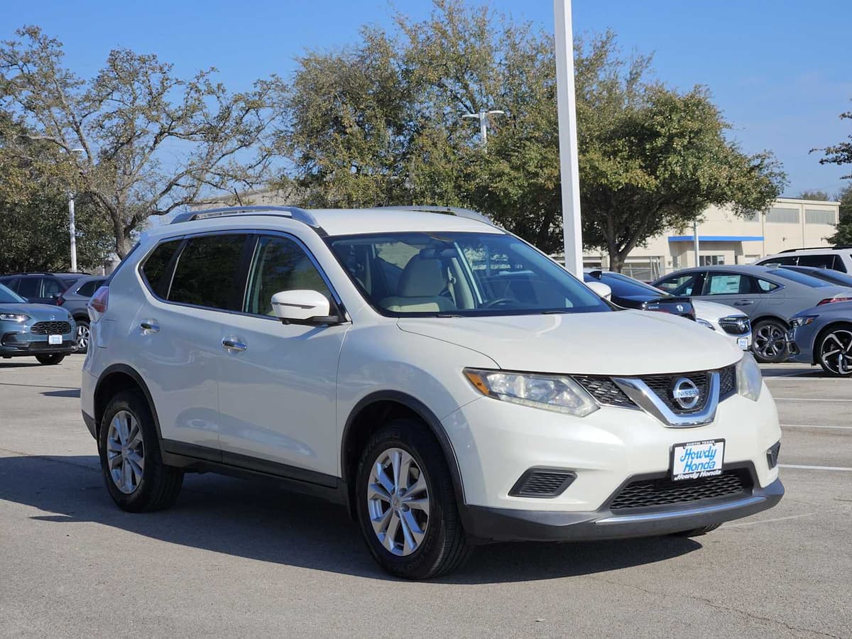 2016 Nissan Rogue - Image 3